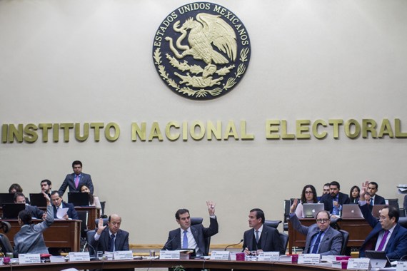 El Consejo General del INE aprobó los dictámenes en materia de fiscalización con dos votos en contra. (Cuartoscuro)