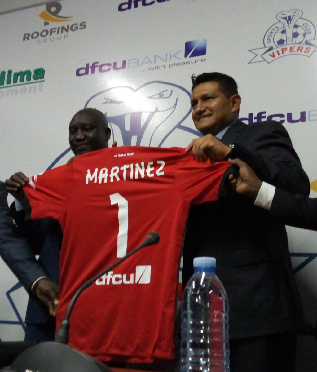 Martínez fue presentado con el Vipers SC de Uganda (@OfficialFUFA)