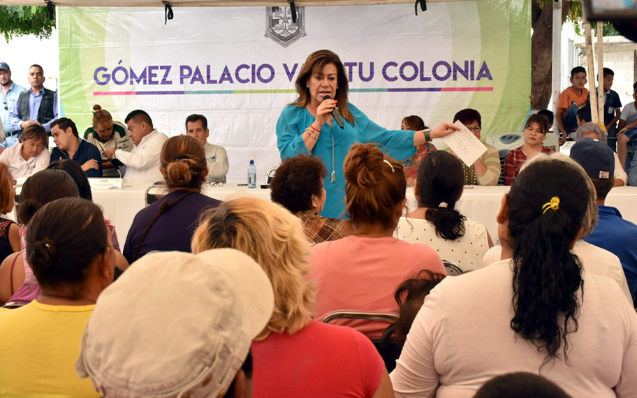 En la colonia Tierra Blanca se retomaron las audiencias públicas. (Especial)