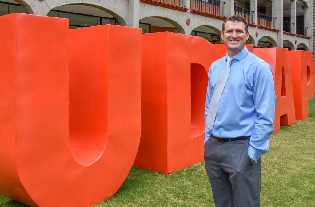 Ian C. McKinley, egresado 2009 de la maestría de Estudios de Norteamérica por parte de la Universidad de las Américas Puebla (Especial)