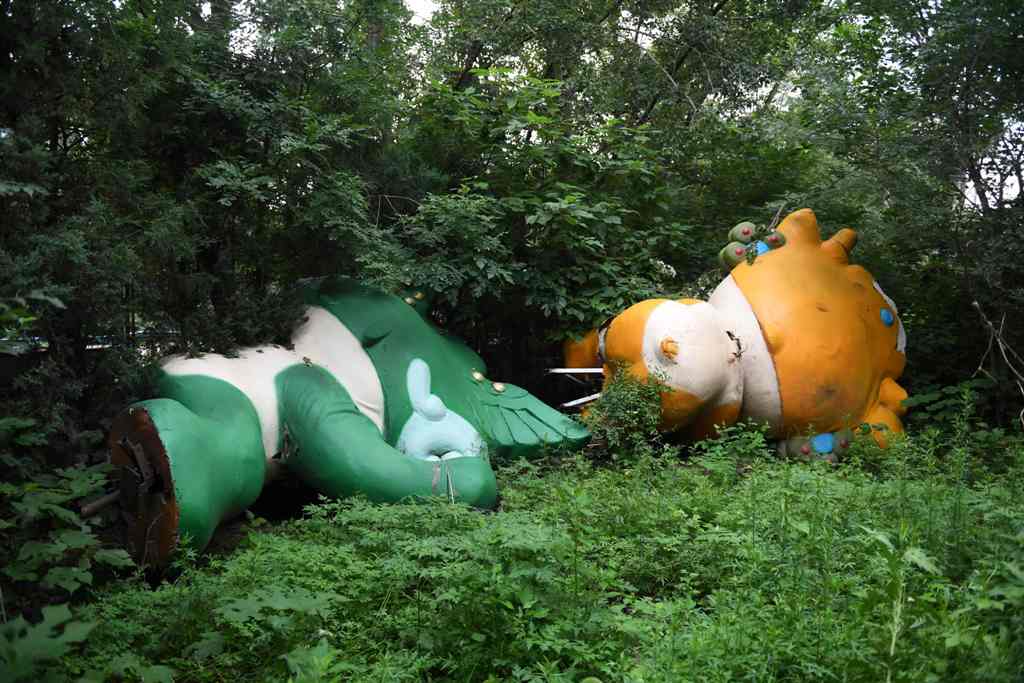 Nini y Yingying, unas de las mascotas de Pekín 2008, ahora se encuentran en total abandono. (AFP)