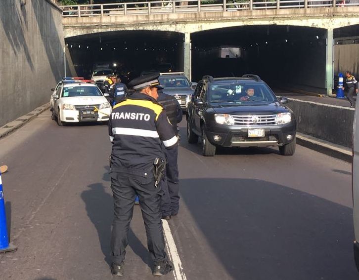 Paramédicos del Escuadrón de Rescate y Urgencias Médicas (ERUM)  llegaron al lugar para auxiliar a la persona, sin embargo, fue declarado muerto. (Cés