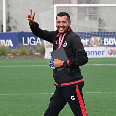 Yasser Corona, auxiliar técnico de Xolos Sub-17 (Twitter: @yasscorona)