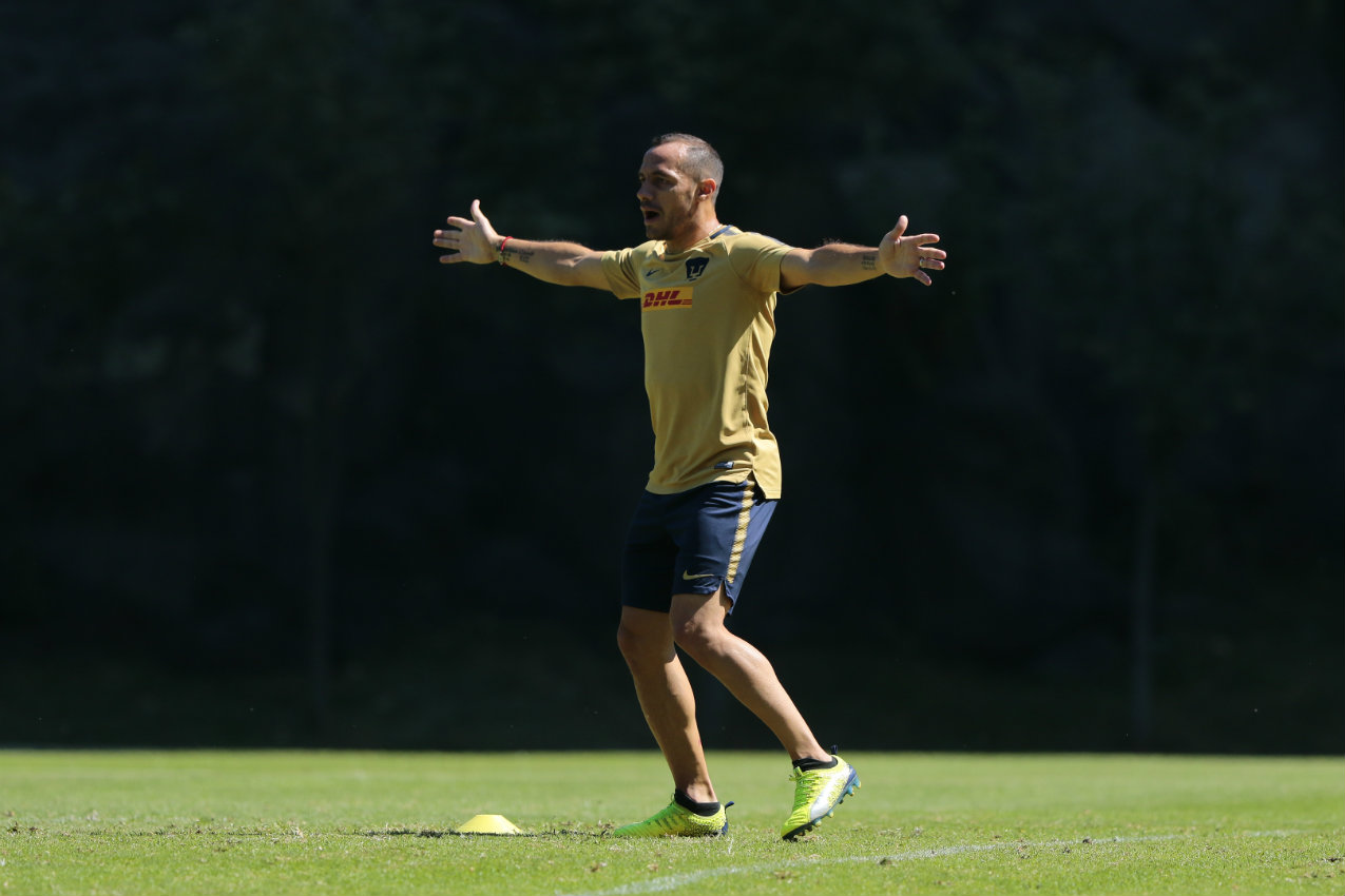Marcelo Díaz con los Pumas (Imago7)