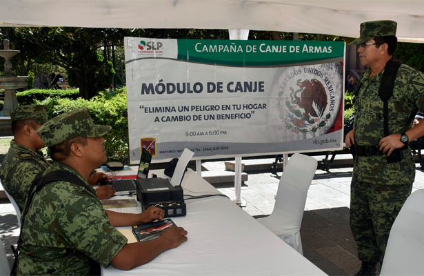 Canje de armas. (Milenio Digital)