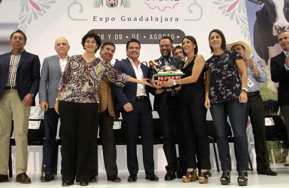 El gobernador Aristóteles Sandoval inauguró ayer el Congreso nacional lechero Cigal 2018 (Cortesía)