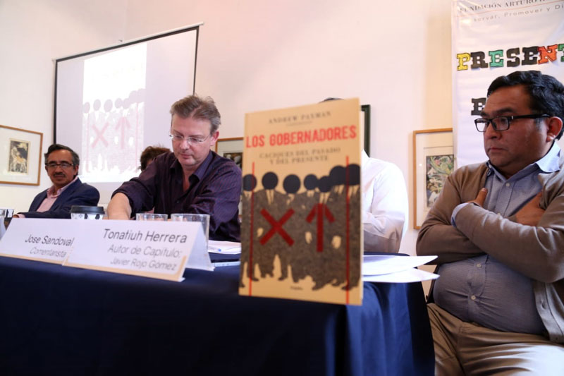 El libro contiene los perfiles de 12 exgobernadores de seis estados. (Jorge Sánchez)