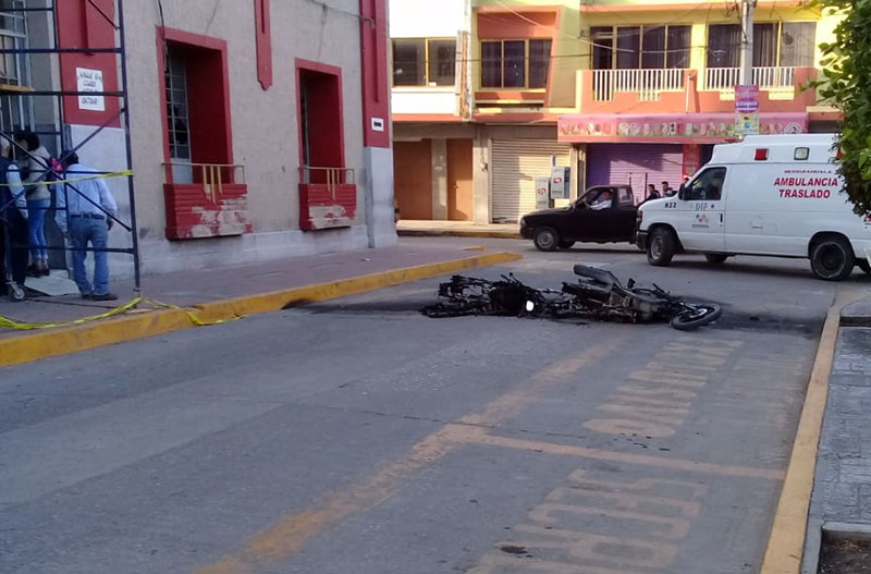 Policías se enfrentaron a huachicoleros en El Teñhé. (Cortesía)