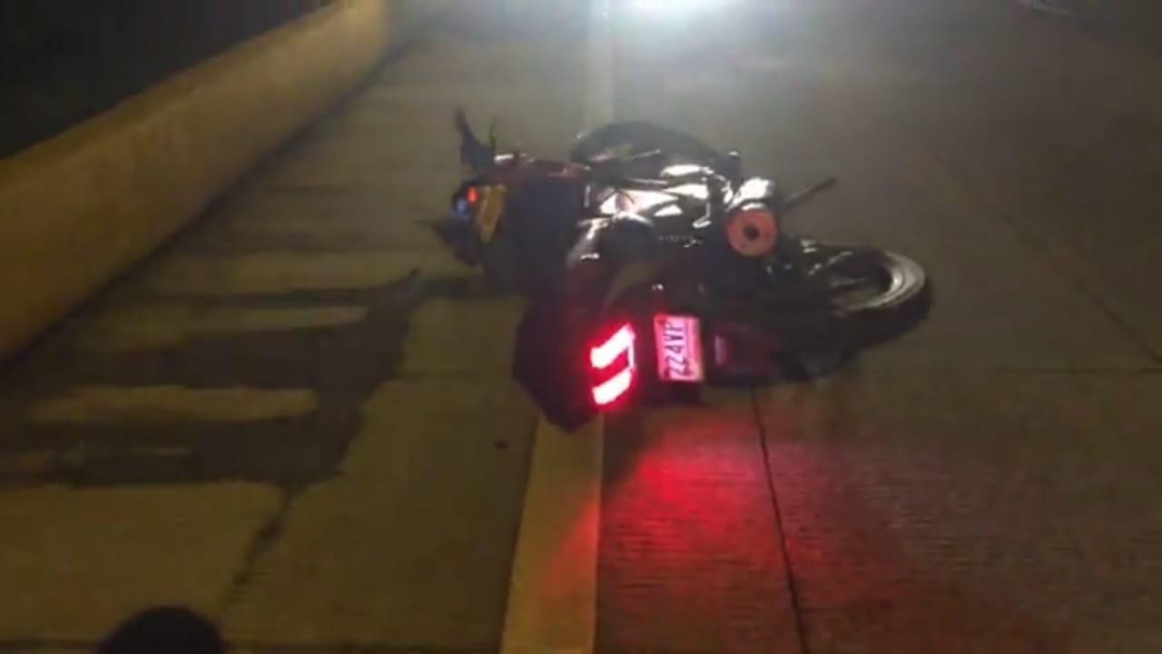 Al parecer un auto los habría golpeado y luego se dio a la fuga. (Especial)