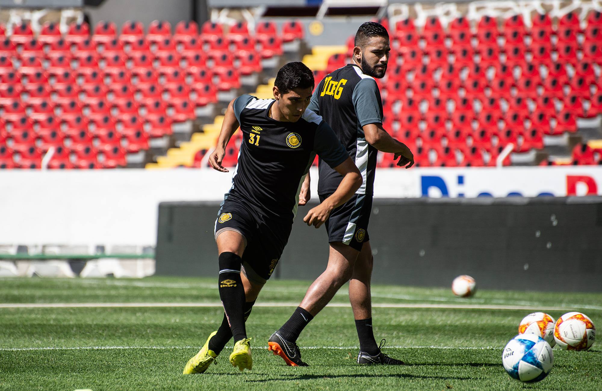 Esta tarde los de UdeG cayeron 2-3 ante Cimarrones. (Cortesía)