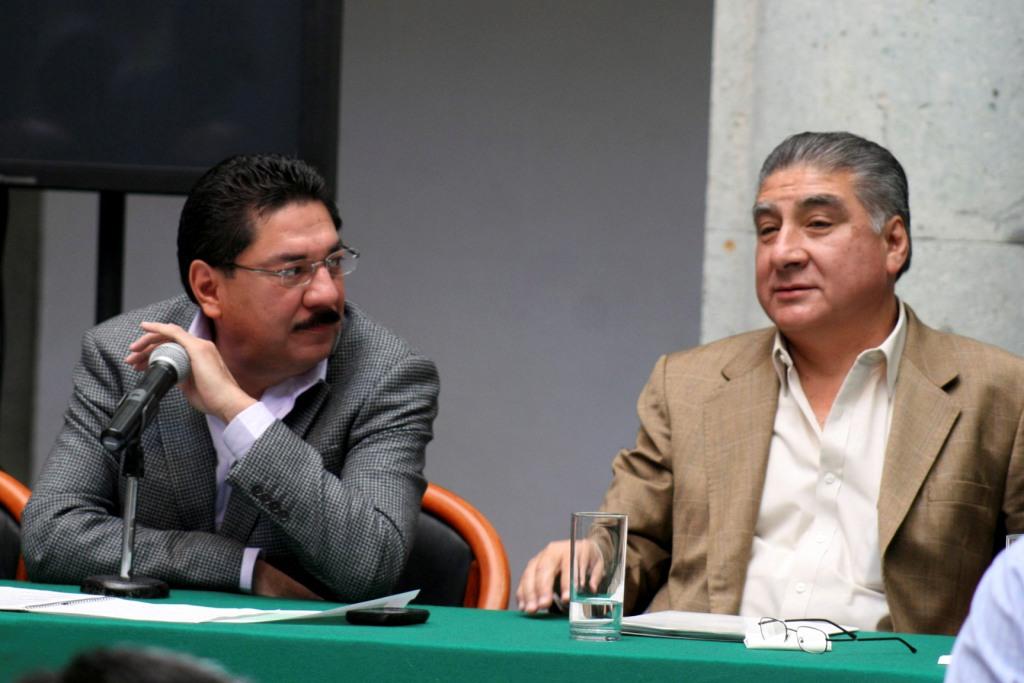 El ex gobernador de Oaxaca, Ulises Ruíz, y Armando González Bernabé, ex director de Caminos y Aeropistas de Oaxaca (CAO). (Cuartoscuro)