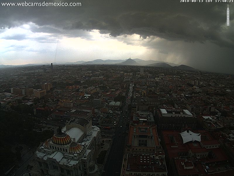 La Secretaría de Protección Civil activó la alerta amarilla por lluvias en varias delegaciones de la CdMx. (@webcamsdemexico)