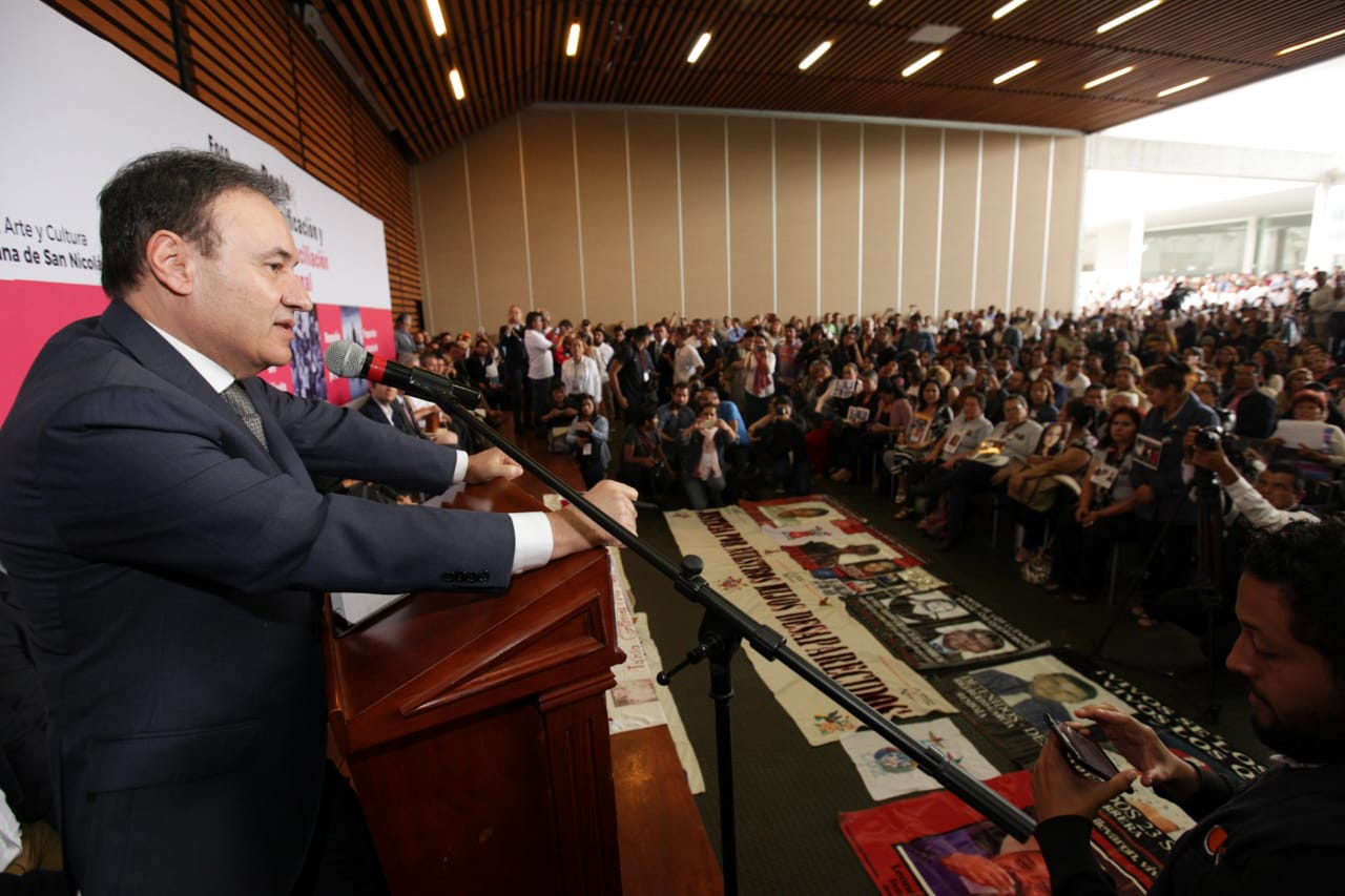 Alfonso Durazo durante su participación en un foro por la pacificación en Michoacán. (Omar Franco)