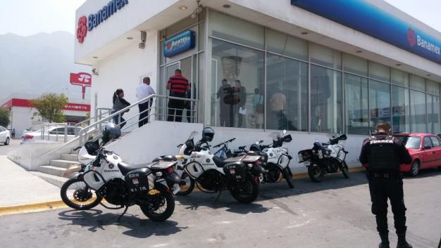 Un asalto ocurrió en un Banamex. Foto: Agustín Martínez