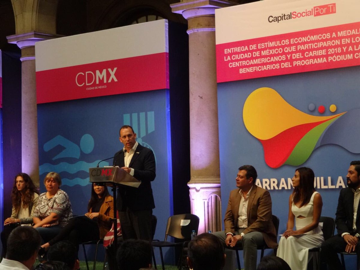 Horacio de la Vega, director general del Instituto del Deporte (Twitter @HoraciodelaVega )