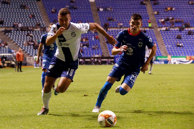 Partido entre el Club Puebla y los Rayados de Monterrey correspondiente a la jornada 4 de la Copa MX celebrado en el Estadio Cuauhtémoc.