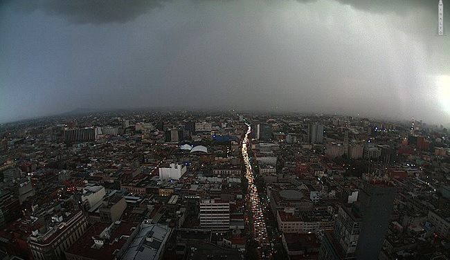 La CdMx vuista desde la Torre Latino. (Twitter: @webcamsdemexico)