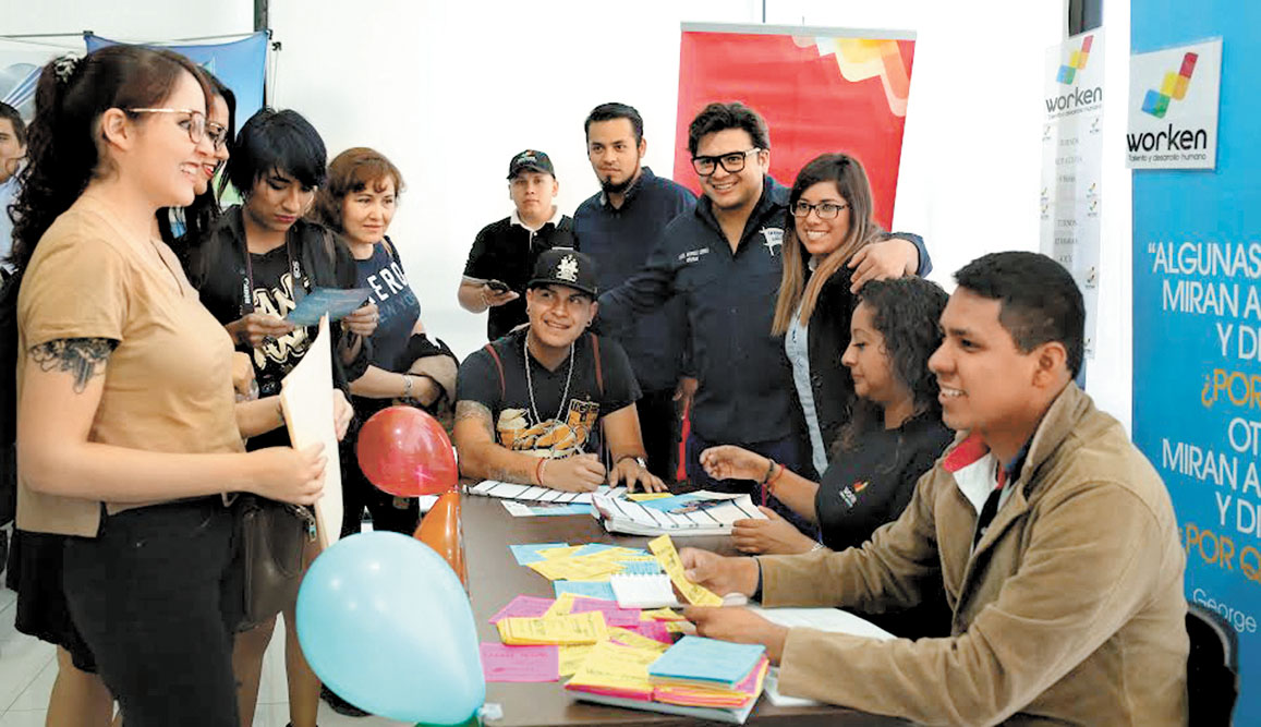 Feria del empleo incluyente organizada por Worken para personas con tatuajes. (Especial)