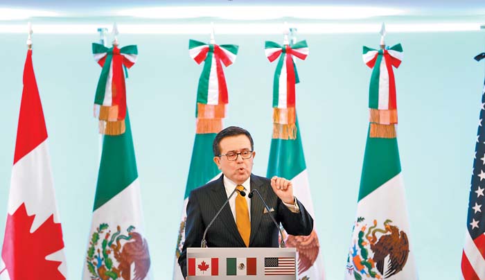 El titular de Economía espera que la delegación canadiense se una pronto.