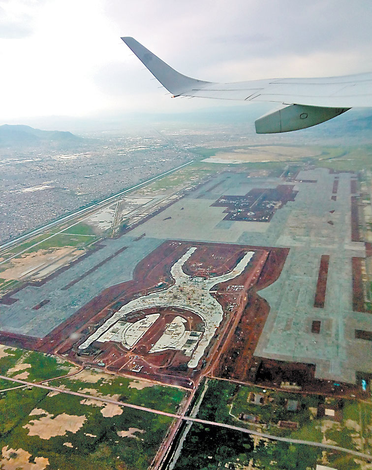 Obras del nuevo aeropuerto en el Estado de México. (Javier Ríos)