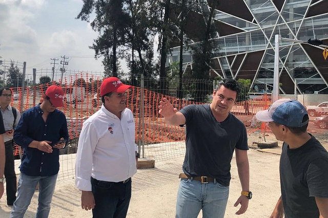 Aristóteles Sandoval y Netzahualcóyotl Ornelas supervisaron varias obras en la ciudad. (Cortesía)