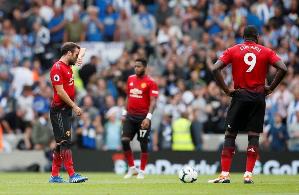 Manchester United cae sorpresivamente en la Liga Inglesa (Reuters)