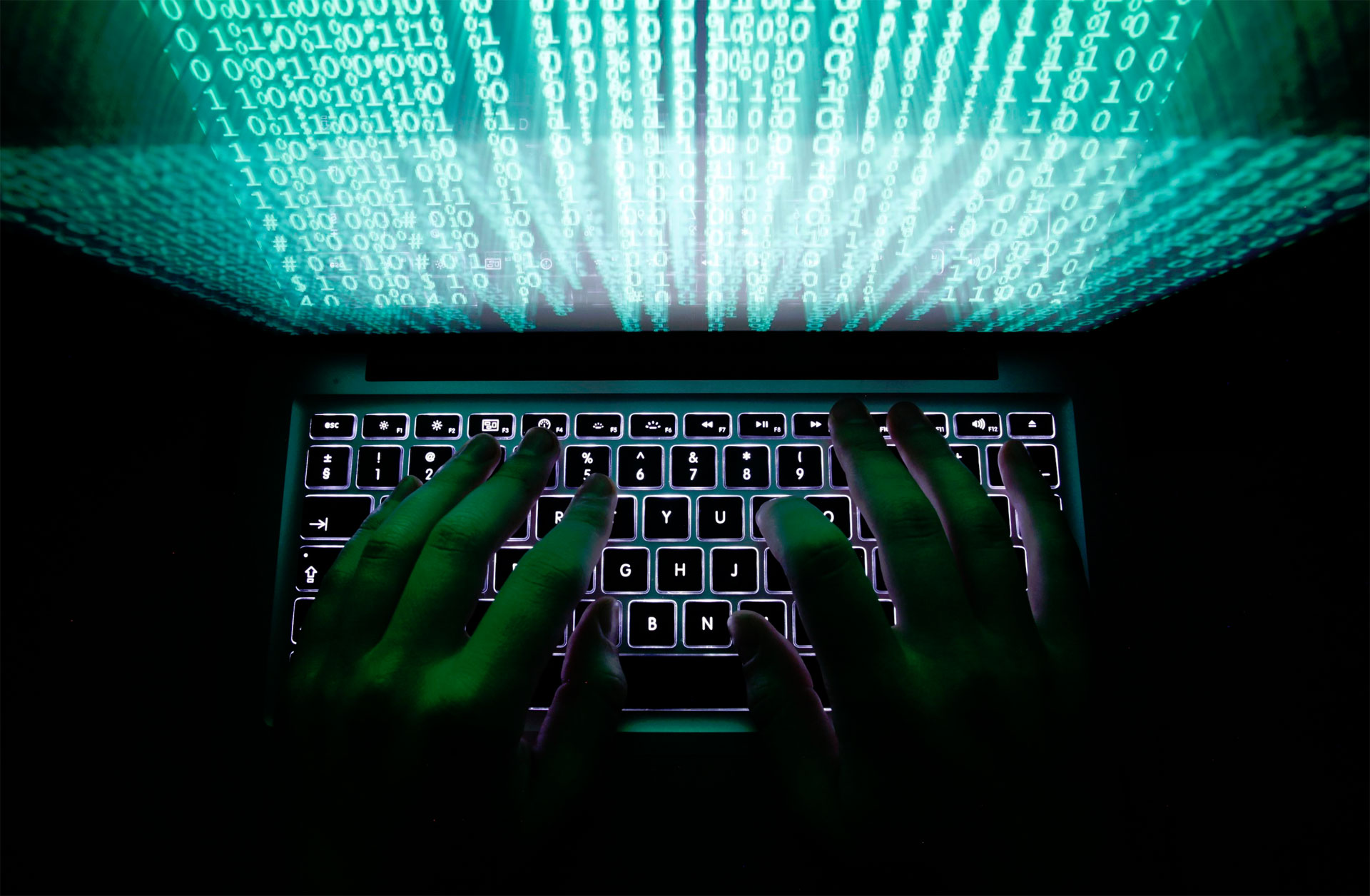 Está en riesgo de ser "hackeada" por no contar con actualización informática. (Especial)