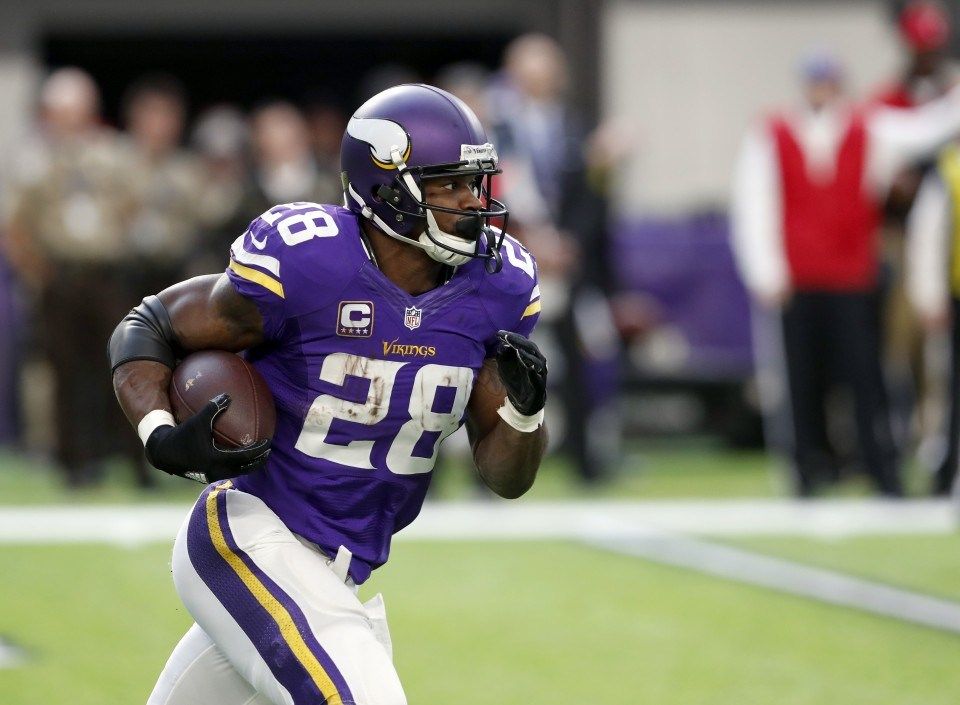 Adrian Peterson, nuevo corredor de los Pieles Rojas de Washington (AP)