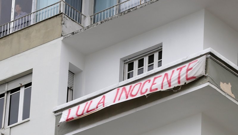 El apoyo al ex mandatario crece conforme se acerca la elección, el 7 de octubre.
