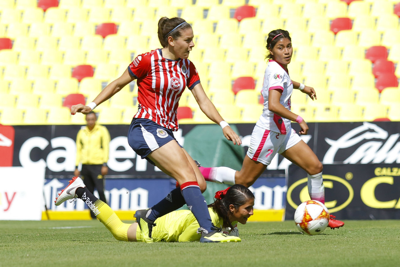 Chivas Femenil venció 1-5 a Monarcas en el Estadio Morelos (Imago7)