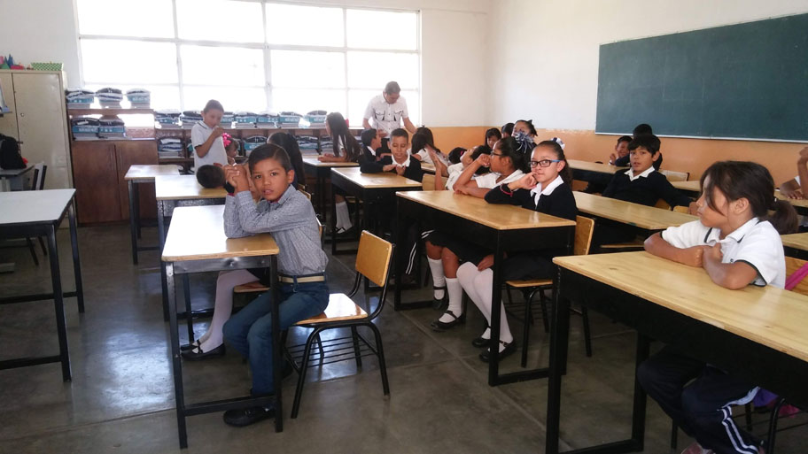 Estudiantes de Durango iniciaron este ciclo escolar con el nuevo modelo educativo. (Silvia Ayala)