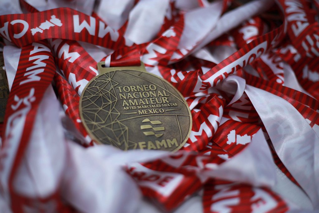 Segundo Torneo Nacional de MMA en la Ciudad de México (Iván López)