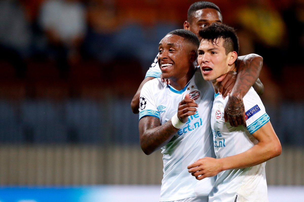 Hirving Lozano en festejo de gol (@PSV)