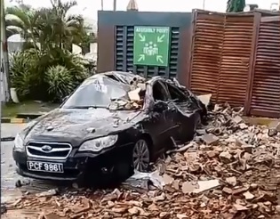 El temblor también afectó a zonas de Trinidad y Tobago, en donde cayeron fachadas de edificios. (@TTWeatherCenter)