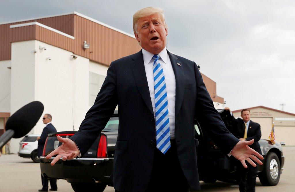 Trump no respondió a las preguntas de los periodistas sobre la decisión de su ex abogado personal, Michael Cohen. Reuters