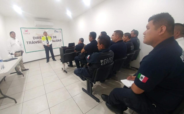 Capacitación a policías (Cortesía)