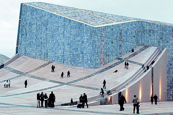 Las creaciones arquitectónicas se envuelven en una compleja red conceptual. (Especial)