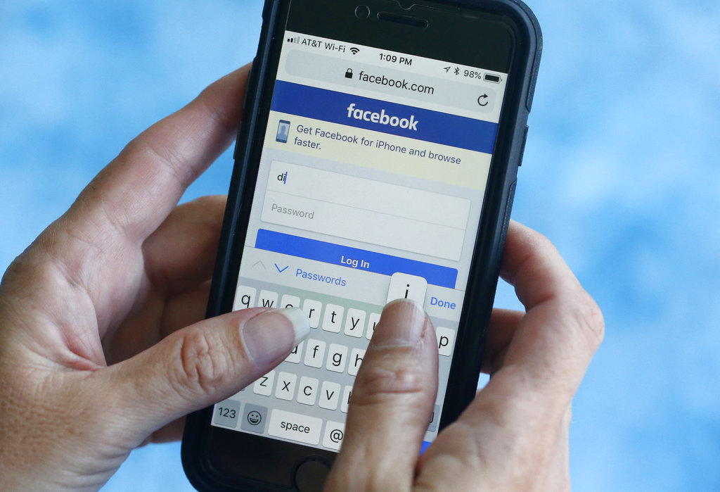 La app myPersonality negó ser inspeccionada por Facebook. (AP)