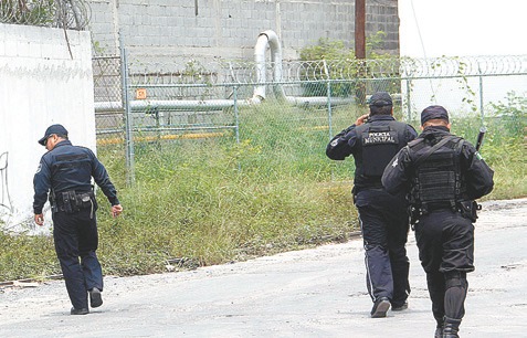 Las autoridades patrullaron la zona para dar con los delincuentes. (Foto: Especial)