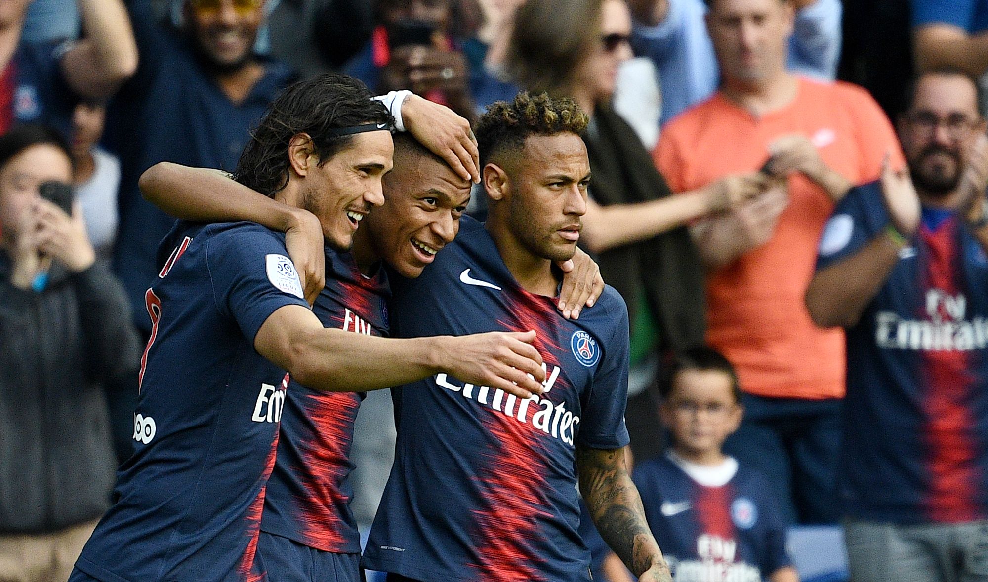 Edinson Cavani, Kylian Mbappé y Neymar (AFP)