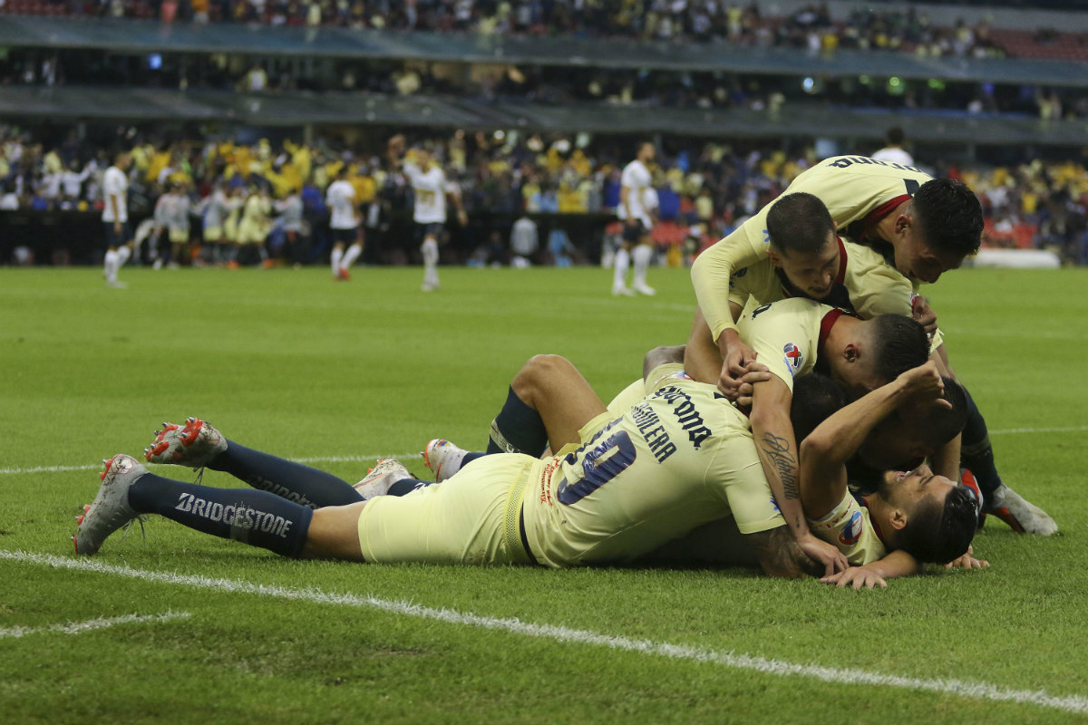 Henry Martín le da el empate al América ante Pumas (Imago7)