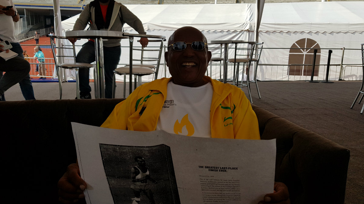 John Stephen Akhwari, maratonista que se ganó el corazón de muchos en México 1968 (Zeltzin Zamora)