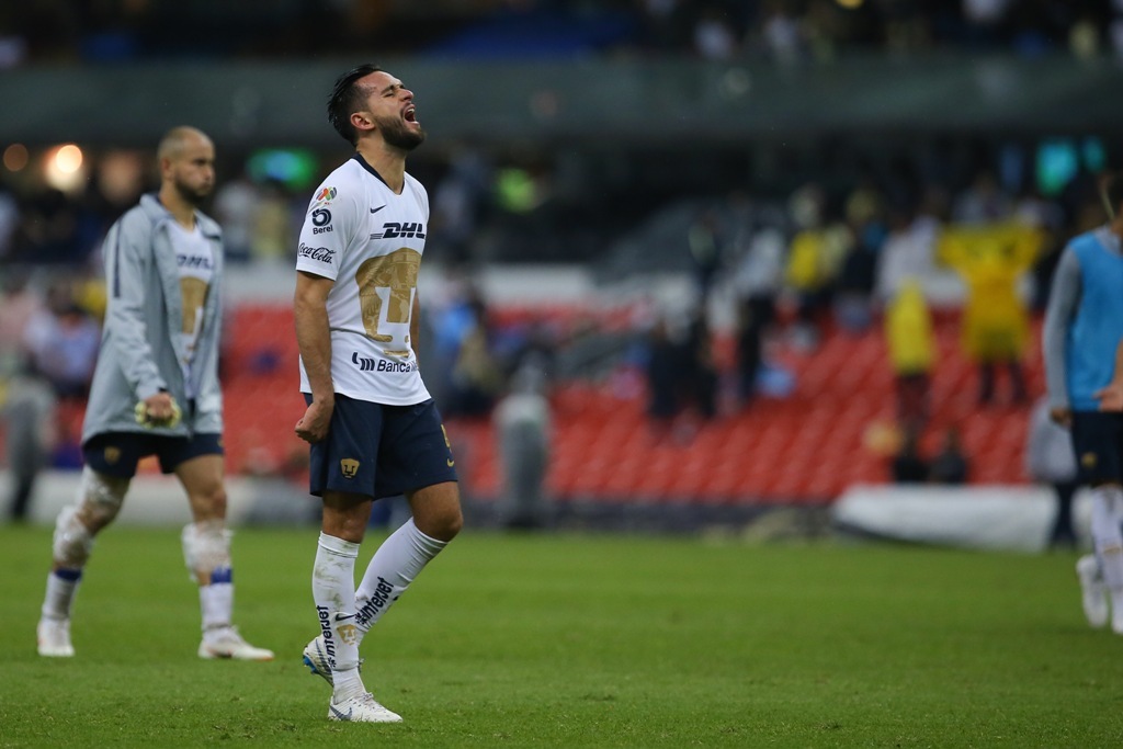 Jugador de Pumas en lamento (Imago7)
