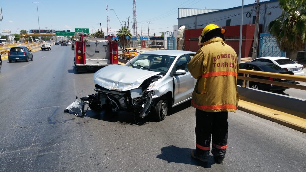 El conductor resultó que varios golpes en el pecho y en el cuello. (Especial)