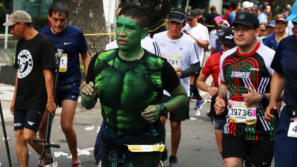 Hulk 'apareció' entre los corredores (Santiago Chaparro)