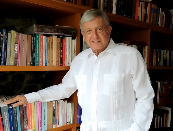Andrés Manuel López Obrador felicitó a Francisco González Sánchez por el nuevo espacio de comunicación en la CdMx.