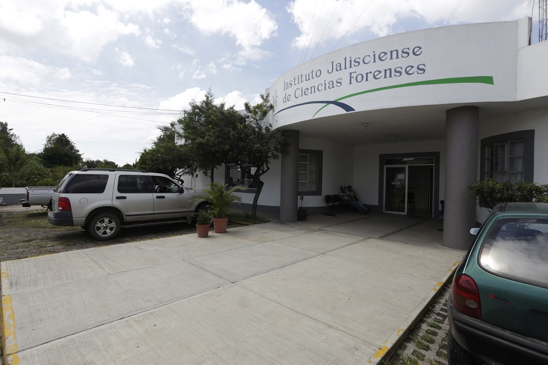 El Instituto Jalisciense de Ciencias Forenses atraviesa una situación crítica. (Milenio)
