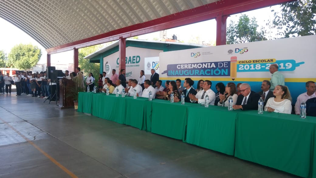 El subsecretario de Educación en La Laguna de Durango, mencionó que se implementó un nuevo modelos educativo. (Isis Rábago)