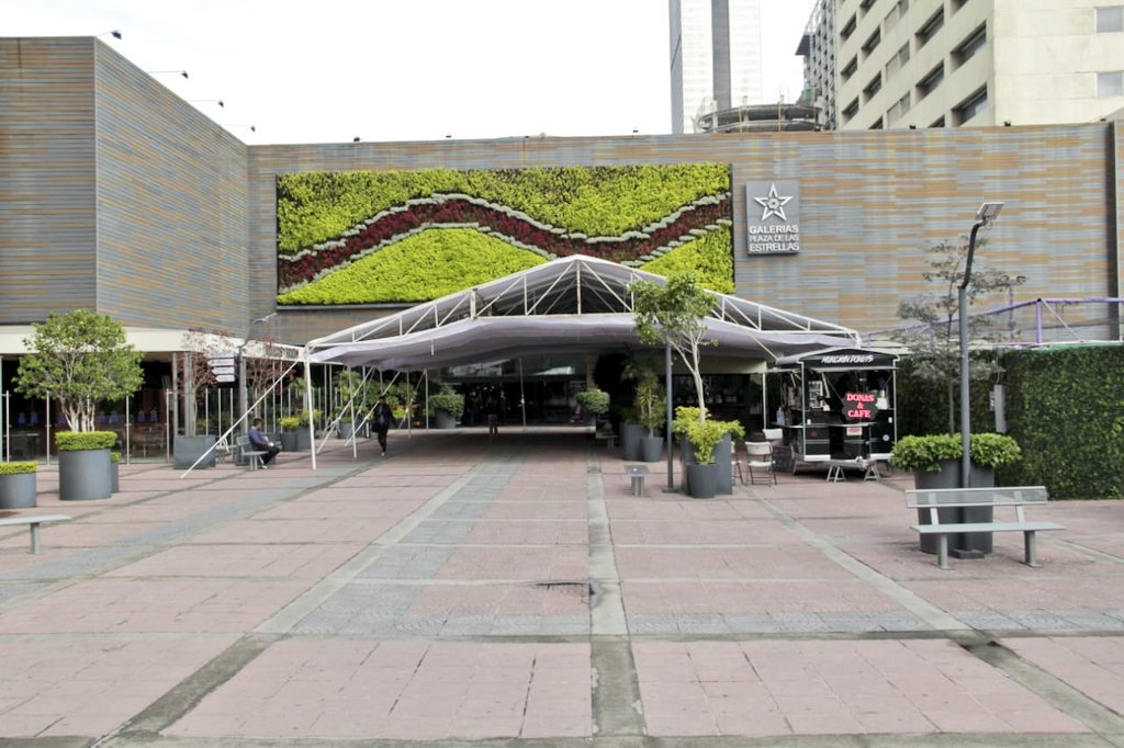 Autoridades realizaron un recorrido por la Galerías Plaza de las Estrellas. (Twitter: @FaustoLugo)