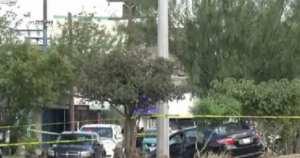 El conductor, identificado como Fernando Calderón Morales, resultó lesionado.(Foto: Especial)